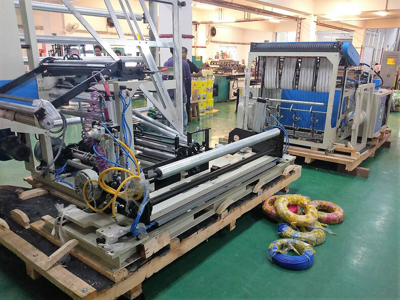 Bangladesh - Thay đổi toàn bộ dây chuyền sản xuất của họ sang máy làm túi động cơ servo của DIPO.
