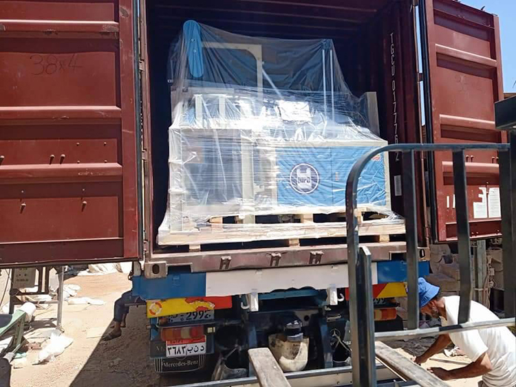 Dipo Plastic Machinery Co., Ltd sigue apoyando el mercado de plástico de Egipto para llevar un procedimiento nuevo y eficaz de fabricación de bolsas de plástico.