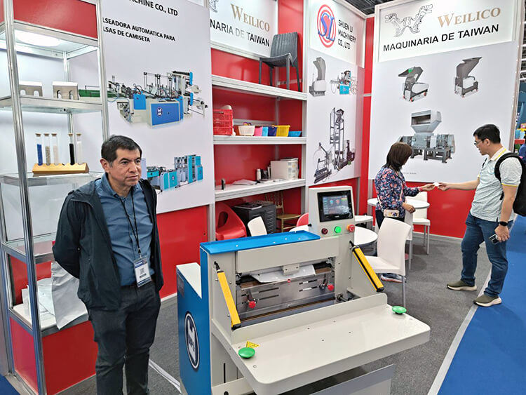 DIPO Plastic Machinery nos presentaremos en Expo Plásticos 2026 del 24al 26 de Marzo Day 1