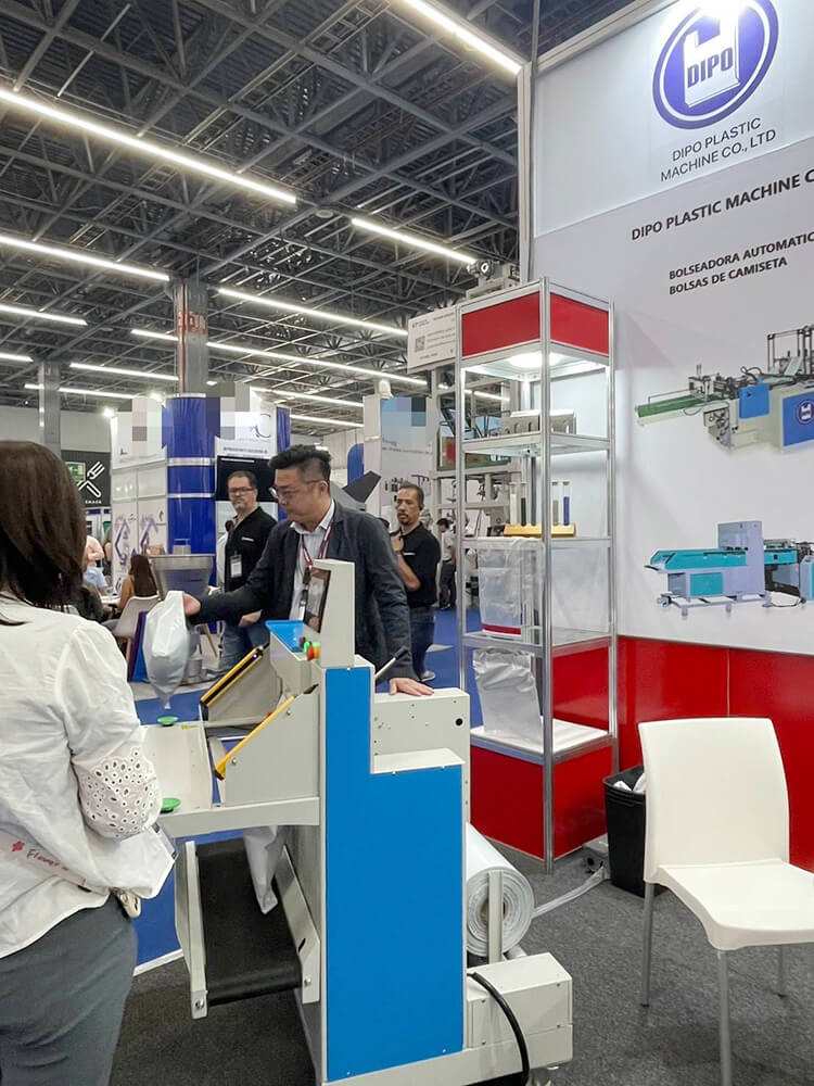 Công ty DIPO Plastic Machinery sẽ tham gia triển lãm EXPO PLASTICOS 2026 từ ngày 24 đến 26 tháng 3. Day 3